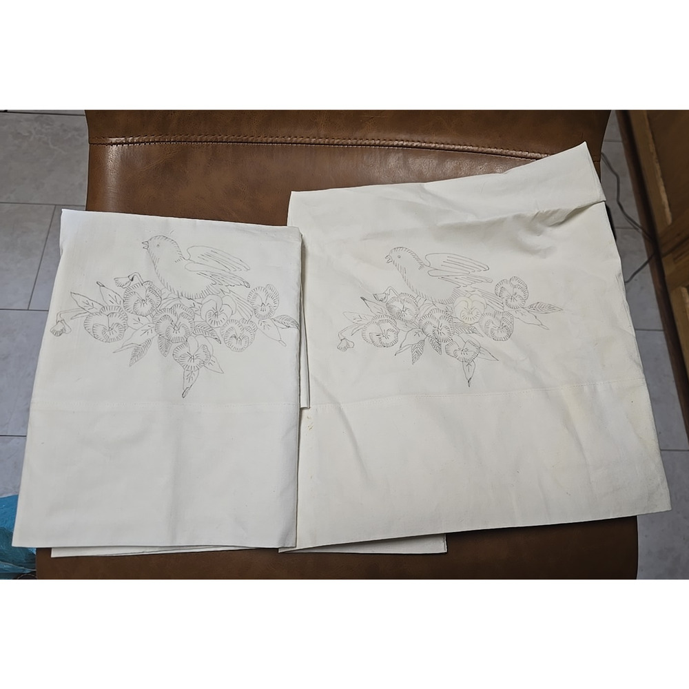 Lot of‎ 2 Stevens Beauticale 100% Cotton Embroidery Floral Bird Pillowcase 45x38
